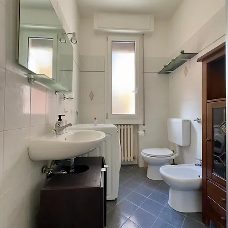 Appartement Tra Stazione E Centro - - 6 Ospiti Ferrare